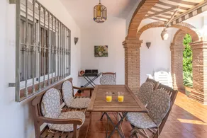 Voll ausgestattetes Ferienhaus mit Terrasse, Grill und Pool | Meerblick - Image 3