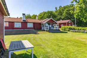 Fully equipped nice holiday home with barbeque, terrace & hot tub - Image 3