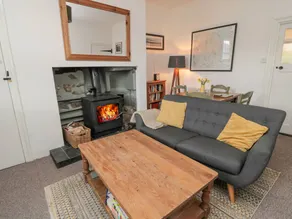 Cottage with garden | Beach view - Image 3
