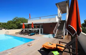 Appartement avec terrasse et jardin - Image 2