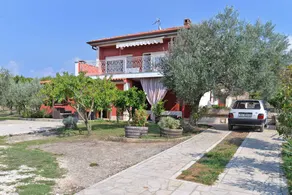 Apartment with barbeque & terrace - Image 5