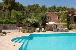 Villa with terrace, garden & barbecue - Image 2