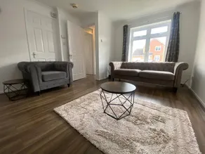 Familyfriendly- Sleeps5- Freeparking- Garden - Image 2