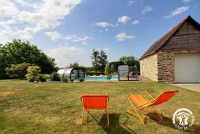 Gite with terrace, pool & garden - Image 4