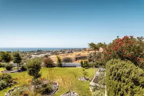 Holiday Home 'Kalliope' with Sea View, Wi-Fi and Air Conditioning - Image 3