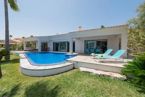 Kinderfreundliche geräumige Villa mit Grill, Terrasse und Garten - Image 5