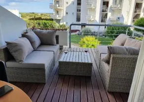 Appartement avec jardin, jacuzzi et piscine privée | Vue jardin - Image 5