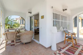 Villa with garden, pool & fast internet | Mountain view - Image 5