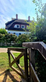Voll ausgestattetes Ferienhaus mit Garten, Sauna und Grill | Wasserblick | Haustiere sind willkommen - Image 4
