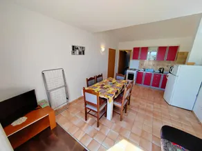 Children-friendly nice flat with garden | City view - Image 5