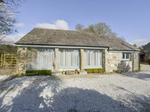 Family-oriented cottage with garden | Beach view - Image 2