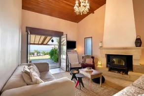 Casa vacacional con piscina, terraza y jardín | Vistas al jardín - Image 2