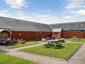 Cottage with garden & barbeque - Image 4