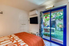 Bed and breakfast with garden | Garden view - Image 5