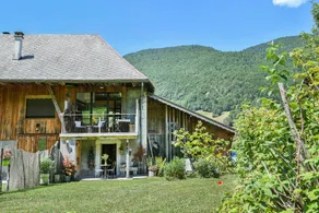 Holiday home with terrace, hot tub & barbeque | Mountain view | Perfect for remote work - Image 4