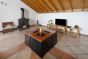 Grand appartement de vacances adapté aux familles avec jardin, terrasse et internet haut débit | Vue montagne | Parfait pour le travail à distance - Image 5