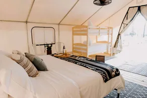 Luxury Glamping by Lake Blackshear: Cozy Safari Tent in Cordele, Georgia - Image 4