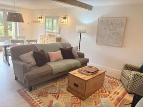 Children-friendly cottage with garden - Image 3