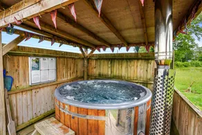 Charming Yurts with Private Hot Tubs Near High Lodge, Great Ellingham, Norfolk - Image 5