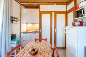Charming 'Ortalon - Hasparren' Cottage with Shared Pool, Wi-Fi, and Air Conditioning - Image 5