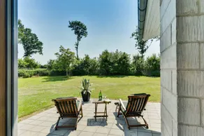 Holiday home with terrace - Image 2