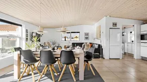Pleasant holiday home with barbecue, terrace & garden | Dogs allowed - Image 3
