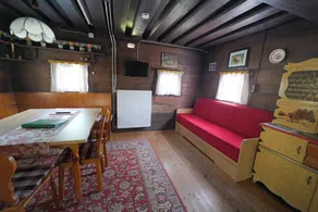 Holiday home with garden & terrace - Image 5