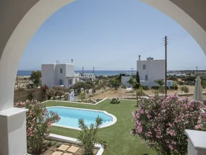 Villa with fast internet, private pool & garden | Beach view - Image 3