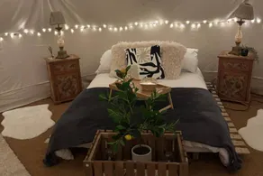 Holiday home with garden | Lake view - Image 2
