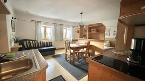 Flat with barbecue, garden & terrace | Garden view - Image 4