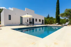 Children-friendly big villa with garden, private pool & barbecue | Garden view | Pets allowed - Image 4