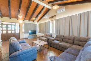 Holiday home with terrace, garden & private pool - Image 4