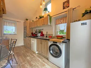Cottage with barbecue & garden - Image 5
