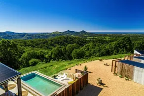 Incredible Mullumbimby Accommodation with Pool in New South Wales - Image 2