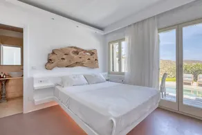 Family-oriented villa with private pool, terrace & garden | Sea view - Image 2