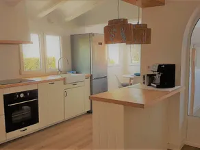 Fully equipped lovely holiday apartment with pool, garden & BBQ - Image 2