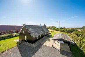 House with hot tub & sauna - Image 2