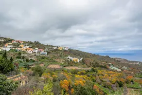Flat with terrace | Mountain view - Image 4