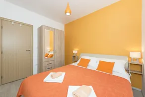 Apartamento con jardín y barbacoa | Vistas al mar - Image 5