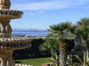 Studio avec piscine chauffée, jacuzzi et jardin | Vue jardin | Parfait pour le travail à distance - Image 3