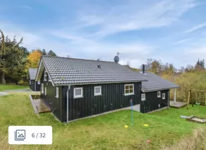 House with garden, terrace & sauna - Image 2