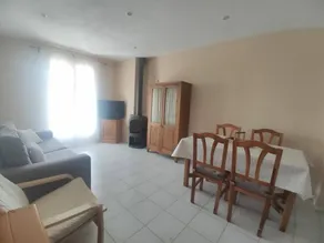 Lovely apartment with pool - Image 3