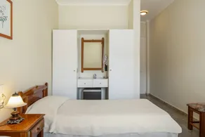 B&B with terrace, pool & garden | Mountain view - Image 5