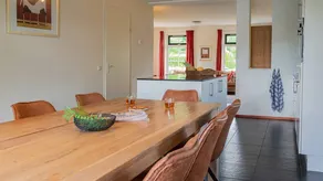 Comfortable bungalow for a group - Image 4