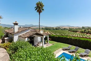 Landhaus „VillaCaty“ mit Bergblick, Pool und WLAN - Image 3