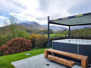 Fully equipped holiday home with terrace, garden & jacuzzi | Panoramic view - Image 4