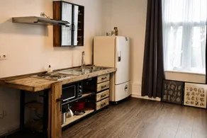 Holiday apartment with pool - Image 5