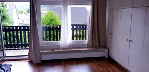 House with garden | Garden view - Image 4