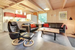 Holiday home with terrace | Pets allowed - Image 3