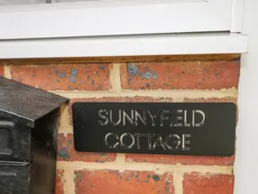 Cottage with garden - Image 2